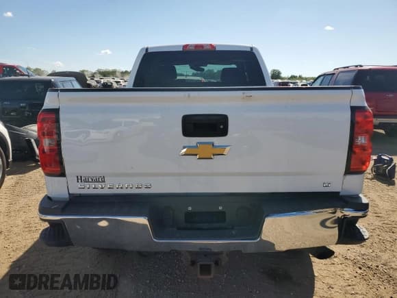 ✅ 2015 Chevrolet Silverado 2500HD LT • VIN: 1GC2KVEG6FZ142492 • Lot: 70559735. Wystawiony na Copart z przebiegiem 82 421 mil. Bezpłatny archiwum sprzedaży aukcyjnych z USA i szczegółowy raport historii pojazdu na DreamBid. Zdjęcie 6.