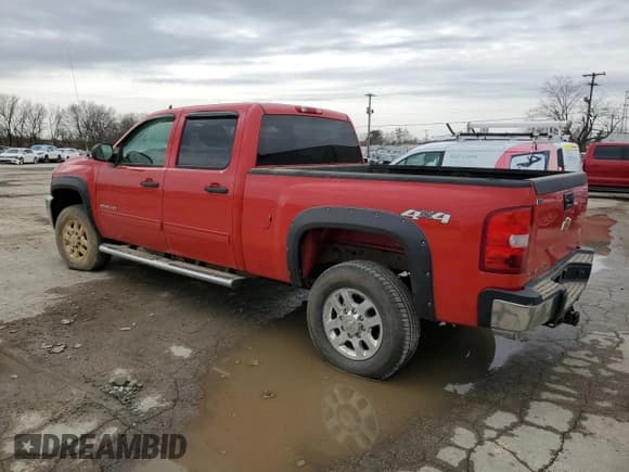 ✅ 2012 Chevrolet Silverado 2500HD LT • VIN: 1GC1KXC85CF105806 • Lot: 46552525. Wystawiony na Copart z przebiegiem Nie podano. Bezpłatny archiwum sprzedaży aukcyjnych z USA i szczegółowy raport historii pojazdu na DreamBid. Zdjęcie 2.