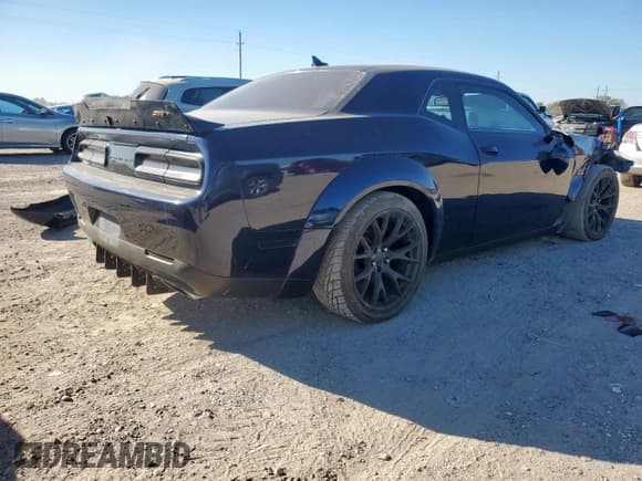 ✅ 2016 Dodge Challenger SRT 392 • VIN: 2C3CDZDJ6GH264245 • Lot: 91808585. Wystawiony na Copart z przebiegiem 95 841 mil. Bezpłatny archiwum sprzedaży aukcyjnych z USA i szczegółowy raport historii pojazdu na DreamBid. Zdjęcie 3.