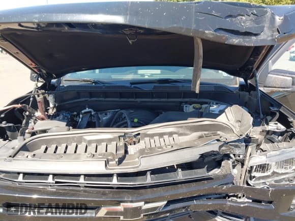 ✅ 2019 Chevrolet Silverado 1500 RST • VIN: 1GCRYEED0KZ365365 • Lot: 43261924. Wystawiony na IAAI z przebiegiem 70 192 mil. Bezpłatny archiwum sprzedaży aukcyjnych z USA i szczegółowy raport historii pojazdu na DreamBid. Zdjęcie 10.