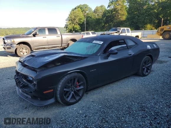 ✅ 2021 Dodge Challenger R/T • VIN: 2C3CDZBT1MH594116 • Lot: 55553784. Wystawiony na Copart z przebiegiem 57 559 mil. Bezpłatny archiwum sprzedaży aukcyjnych z USA i szczegółowy raport historii pojazdu na DreamBid. Zdjęcie 1.