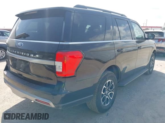 ✅ 2024 Ford Expedition XLT • VIN: 1FMJU1J85REA23692 • Lot: 42543140. Listed on IAAI with 39,210 mi. Free auction sales archive from the USA and detailed vehicle history report at DreamBid. Image 4.