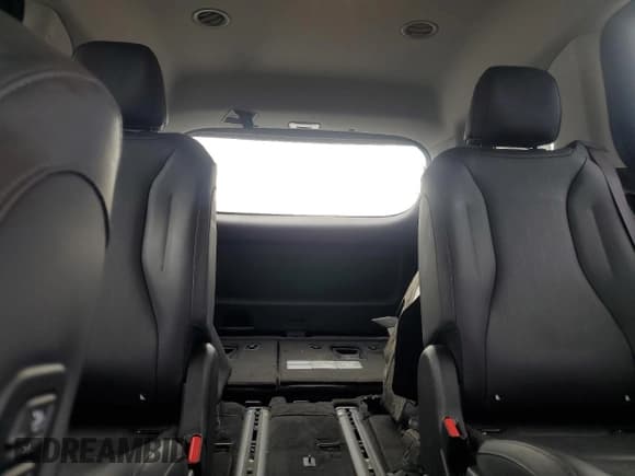 ✅ 2025 Kia Carnival EX • VIN: KNDNC5KA9S6033790 • Lot: 80074095. Listed on Copart with 12,855 mi. Free auction sales archive from the USA and detailed vehicle history report at DreamBid. Image 10.
