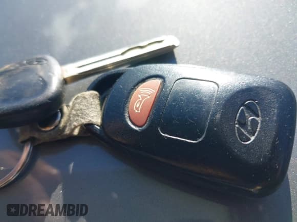 ✅ 2013 Hyundai Sonata GL • VIN: 5NPEB4ACXDH549780 • Lot: 41747499. Listed on IAAI with 154,880 mi. Free auction sales archive from the USA and detailed vehicle history report at DreamBid. Image 11.