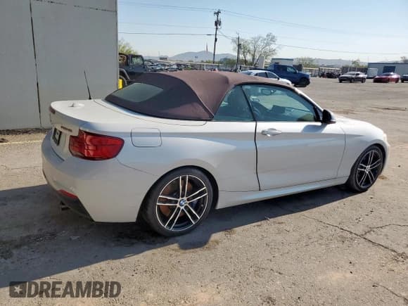 ✅ 2018 BMW 2 Series M240i • VIN: WBA2N1C5XJVC27806 • Лот: 68359975. Опубликован ранее на Copart с пробегом 6 322 миль. Бесплатный доступ к архиву аукционных продаж из США и подробный отчёт об истории автомобиля на DreamBid. Изображение 3.