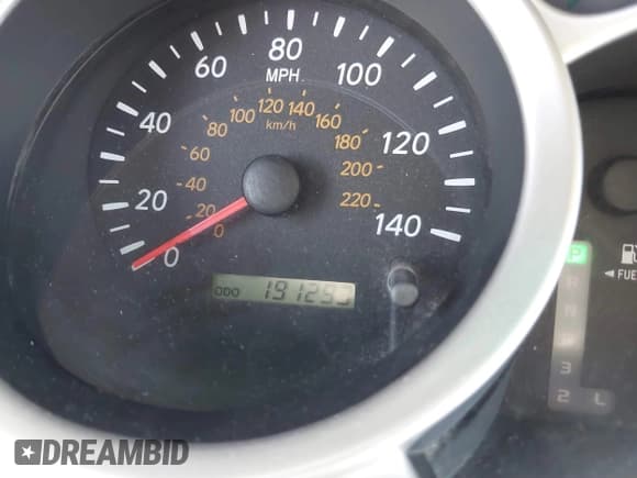 ✅ 2007 Toyota Highlander • VIN: JTEGP21A270129649 • Lot: 40187427. Wystawiony na IAAI z przebiegiem 191 293 mil. Bezpłatny archiwum sprzedaży aukcyjnych z USA i szczegółowy raport historii pojazdu na DreamBid. Zdjęcie 7.