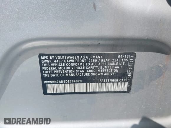 ✅ 2013 Volkswagen CC R-Line • VIN: WVWBN7AN9DE564929 • Lot: 42986832. Wystawiony na IAAI z przebiegiem Nie podano. Bezpłatny archiwum sprzedaży aukcyjnych z USA i szczegółowy raport historii pojazdu na DreamBid. Zdjęcie 9.