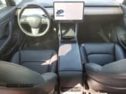 ✅ 2020 Tesla Model 3 Long Range • VIN: 5YJ3E1EB0LF651066 • Лот: 76310874. Опубликован ранее на Copart с пробегом 63 833 миль. Бесплатный доступ к архиву аукционных продаж из США и подробный отчёт об истории автомобиля на DreamBid. Изображение 8.