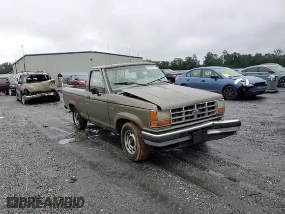 ✅ 1989 Ford Ranger • VIN: 1FTCR10T4KUC16349 • Лот: 67657855. Опубликован ранее на Copart с пробегом 46 227 миль. Бесплатный доступ к архиву аукционных продаж из США и подробный отчёт об истории автомобиля на DreamBid. Изображение 13.