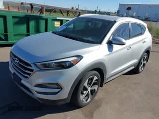 ✅ 2017 Hyundai Tucson Sport • VIN: KM8J3CA28HU592616 • Лот: 43411270. Опубликован ранее на IAAI с пробегом 83 847 миль. Бесплатный доступ к архиву аукционных продаж из США и подробный отчёт об истории автомобиля на DreamBid. Изображение 2.