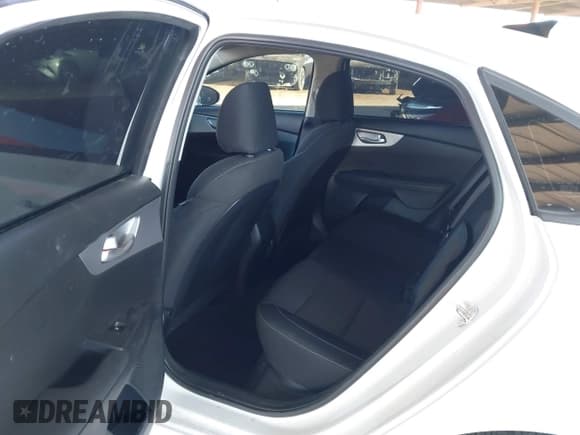 ✅ 2024 Kia Forte LXS • VIN: 3KPF24AD9RE810891 • Lot: 43551465. Listed on IAAI with 38,998 mi. Free auction sales archive from the USA and detailed vehicle history report at DreamBid. Image 8.