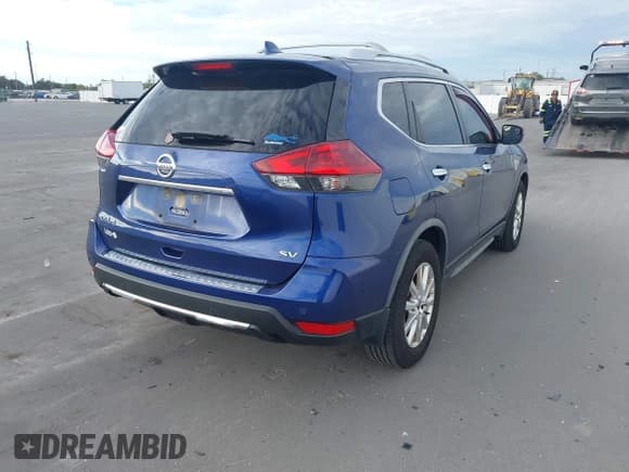 ✅ 2019 Nissan Rogue SV • VIN: JN8AT2MT5KW505094 • Lot: 43829137. Listed on IAAI with 57,961 mi. Free auction sales archive from the USA and detailed vehicle history report at DreamBid. Image 4.