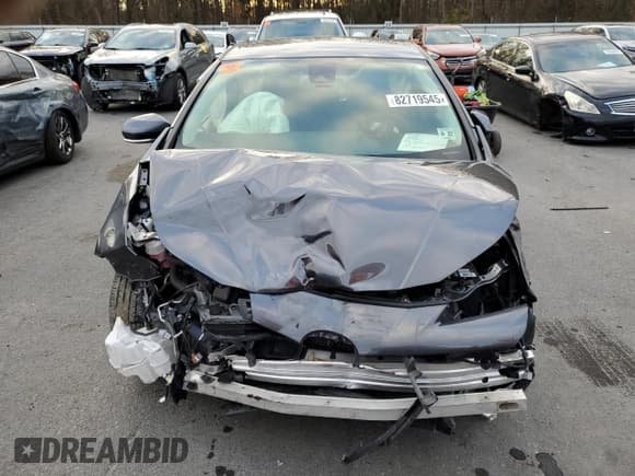 ✅ 2022 Toyota Prius LE • VIN: JTDKAMFU6N3167945 • Lot: 82719545. Wystawiony na Copart z przebiegiem Nie podano. Bezpłatny archiwum sprzedaży aukcyjnych z USA i szczegółowy raport historii pojazdu na DreamBid. Zdjęcie 5.