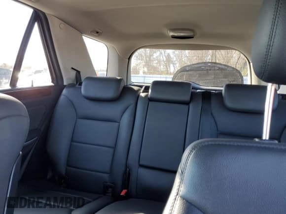 ✅ 2011 Mercedes-Benz M 350 • VIN: 4JGBB8GB8BA746858 • Lot: 93351845. Listed on Copart with 227,038 mi. Free auction sales archive from the USA and detailed vehicle history report at DreamBid. Image 10.