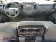 ✅ 2018 Chevrolet Silverado 1500 Work Truck • VIN: 1GCVKNECXJZ237463 • Lot: 78415114. Wystawiony na Copart z przebiegiem 196 402 mil. Bezpłatny archiwum sprzedaży aukcyjnych z USA i szczegółowy raport historii pojazdu na DreamBid. Zdjęcie 8.