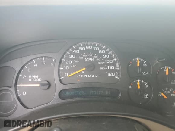 ✅ 2006 Chevrolet Silverado 1500 LT2 • VIN: 1GCEK19B56Z207532 • Лот: 54213065. Опубликован ранее на Copart с пробегом 175 177 миль. Бесплатный доступ к архиву аукционных продаж из США и подробный отчёт об истории автомобиля на DreamBid. Изображение 9.