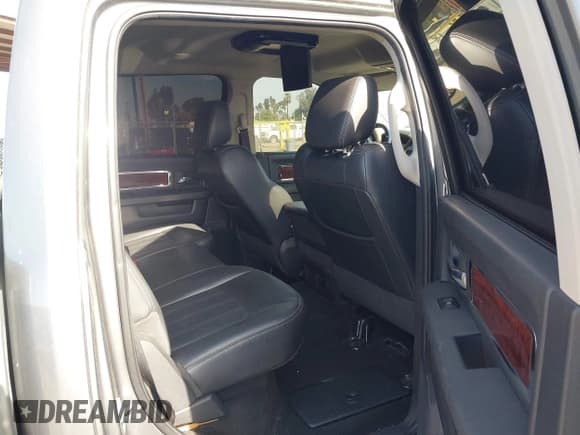 ✅ 2009 Dodge 1500 SLT • VIN: 1D3HB13T19S754736 • Лот: 43691905. Опубликован ранее на IAAI с пробегом 106 677 миль. Бесплатный доступ к архиву аукционных продаж из США и подробный отчёт об истории автомобиля на DreamBid. Изображение 8.