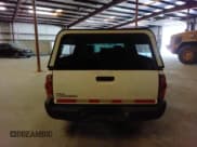 ✅ 2005 Toyota Tacoma • VIN: 5TENX22N65Z014188 • Lot: 86636645. Wystawiony na Copart z przebiegiem 285 431 mil. Bezpłatny archiwum sprzedaży aukcyjnych z USA i szczegółowy raport historii pojazdu na DreamBid. Zdjęcie 6.