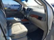 ✅ 2010 Infiniti QX56 • VIN: 5N3ZA0NE7AN909000 • Lot: 42044598. Listed on IAAI with 284,698 mi. Free auction sales archive from the USA and detailed vehicle history report at DreamBid. Image 5.