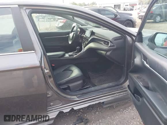 2022 Toyota Camry SE with VIN 4T1G11BK7NU049434, listed as a IAAI auction lot 43099991 with 36,395 mi miles and . Bid and sale history available at DreamBid. Image 5.