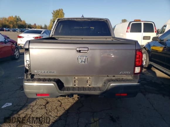 ✅ 2017 Honda Ridgeline RTL-T • VIN: 5FPYK3F65HB038483 • Лот: 90074085. Опубликован ранее на Copart с пробегом 97 185 миль. Бесплатный доступ к архиву аукционных продаж из США и подробный отчёт об истории автомобиля на DreamBid. Изображение 6.