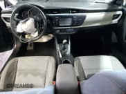 ✅ 2015 Toyota Corolla L • VIN: 2T1BURHE9FC450813 • Lot: 84831295. Wystawiony na Copart z przebiegiem 144 162 mil. Bezpłatny archiwum sprzedaży aukcyjnych z USA i szczegółowy raport historii pojazdu na DreamBid. Zdjęcie 8.