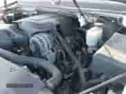 2014 Chevrolet Suburban LT z VIN 1GNSKJE75ER212434, wystawiony jako IAAI lot #41681972 z przebiegiem 381 890 mil mil oraz . Historia ofert i sprzedaży dostępna na DreamBid. Obrazek 19.