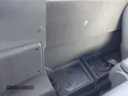 ✅ 1999 Ford Ranger XL • VIN: 1FTYR10V6XUB09608 • Lot: 43869167. Wystawiony na IAAI z przebiegiem 139 069 mil. Bezpłatny archiwum sprzedaży aukcyjnych z USA i szczegółowy raport historii pojazdu na DreamBid. Zdjęcie 8.