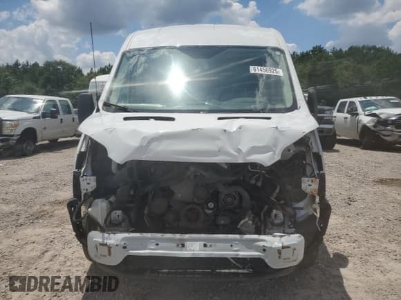 ✅ 2015 Ford Transit Cargo • VIN: 1FTNR2CM3FKB29692 • Lot: 61456925. Listed on Copart with 215,960 mi. Free auction sales archive from the USA and detailed vehicle history report at DreamBid. Image 5.