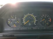 ✅ 1990 Mercedes-Benz 260 • VIN: WDBEA26D8LB226481 • Лот: 79699094. Опубликован ранее на Copart с пробегом 197 582 миль. Бесплатный доступ к архиву аукционных продаж из США и подробный отчёт об истории автомобиля на DreamBid. Изображение 9.