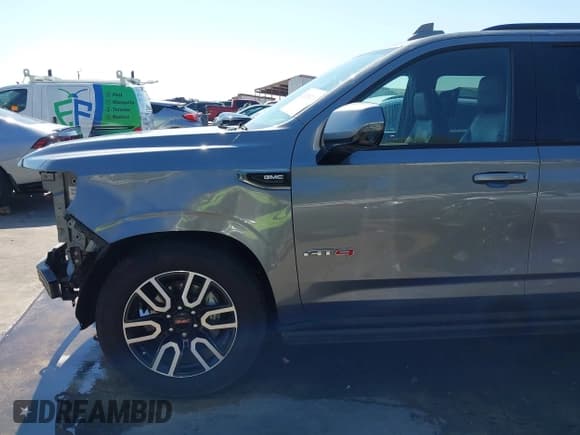 ✅ 2021 GMC Yukon AT4 • VIN: 1GKS2CKD2MR315392 • Lot: 43355371. Listed on IAAI with 65,682 mi. Free auction sales archive from the USA and detailed vehicle history report at DreamBid. Image 19.