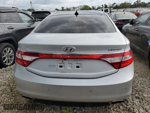 ✅ 2016 Hyundai Azera Limited • VIN: KMHFH4JG0GA549266 • Lot: 69651245. Listed on Copart with 80,410 mi. Free auction sales archive from the USA and detailed vehicle history report at DreamBid. Image 6.
