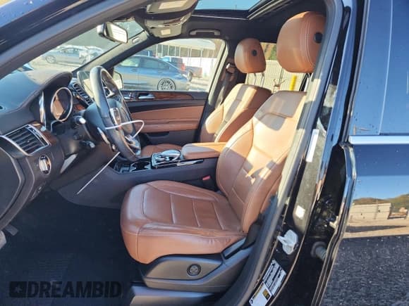 ✅ 2018 Mercedes-Benz GL 450 • VIN: 4JGDF6EE1JA997248 • Лот: 86679735. Опубликован ранее на Copart с пробегом 64 650 миль. Бесплатный доступ к архиву аукционных продаж из США и подробный отчёт об истории автомобиля на DreamBid. Изображение 7.