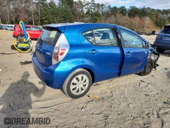 ✅ 2014 Toyota Prius Two • VIN: JTDKDTB32E1068114 • Lot: 92322675. Wystawiony na Copart z przebiegiem Nie podano. Bezpłatny archiwum sprzedaży aukcyjnych z USA i szczegółowy raport historii pojazdu na DreamBid. Zdjęcie 3.