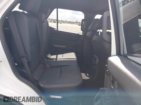 ✅ 2025 Toyota 4Runner TRD Sport Premium • VIN: JTEVA5BR7S5007587 • Lot: 43510362. Listed on IAAI with 9,487 mi. Free auction sales archive from the USA and detailed vehicle history report at DreamBid. Image 8.