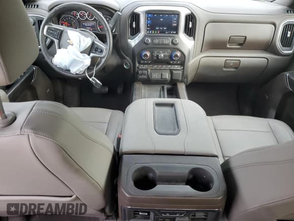 ✅ 2019 Chevrolet Silverado 1500 LTZ • VIN: 1GCUYGEL7KZ100648 • Lot: 82379695. Wystawiony na Copart z przebiegiem 56 053 mil. Bezpłatny archiwum sprzedaży aukcyjnych z USA i szczegółowy raport historii pojazdu na DreamBid. Zdjęcie 8.