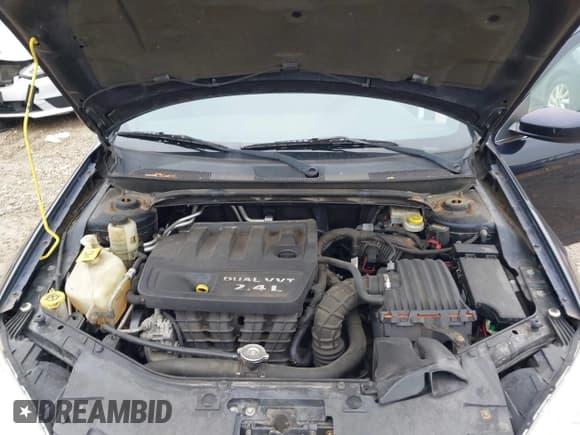 ✅ 2011 Chrysler 200 Touring • VIN: 1C3BC1FB2BN532908 • Lot: 43753772. Listed on IAAI with 165,644 mi. Free auction sales archive from the USA and detailed vehicle history report at DreamBid. Image 10.