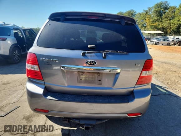 ✅ 2008 Kia Sorento LX • VIN: KNDJD735585855784 • Лот: 87270815. Опубликован ранее на Copart с пробегом 226 294 миль. Бесплатный доступ к архиву аукционных продаж из США и подробный отчёт об истории автомобиля на DreamBid. Изображение 6.