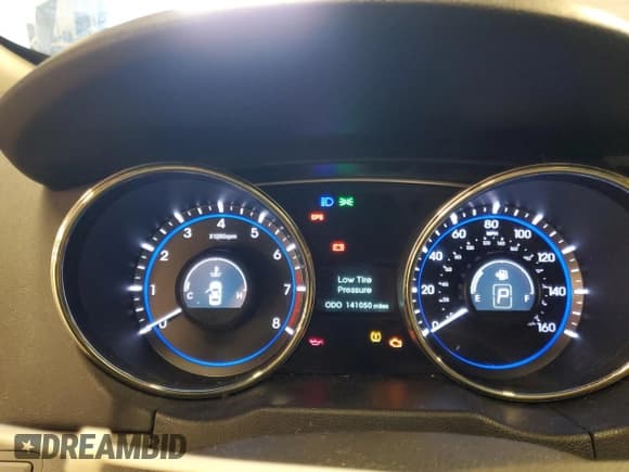 ✅ 2012 Hyundai Sonata SE • VIN: 5NPEC4AC3CH358245 • Lot: 76129924. Listed on Copart with 141,050 mi. Free auction sales archive from the USA and detailed vehicle history report at DreamBid. Image 9.