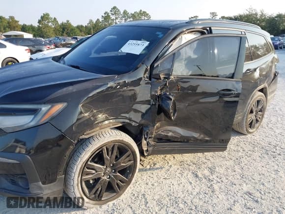 ✅ 2020 Honda Pilot Black Edition • VIN: 5FNYF6H74LB000823 • Lot: 43255873. Listed on IAAI with 78,245 mi. Free auction sales archive from the USA and detailed vehicle history report at DreamBid. Image 6.