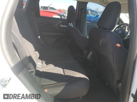 ✅ 2017 Jeep Cherokee Latitude • VIN: 1C4PJMCB7HW512413 • Лот: 89555245. Опубликован ранее на Copart с пробегом 68 532 миль. Бесплатный доступ к архиву аукционных продаж из США и подробный отчёт об истории автомобиля на DreamBid. Изображение 11.