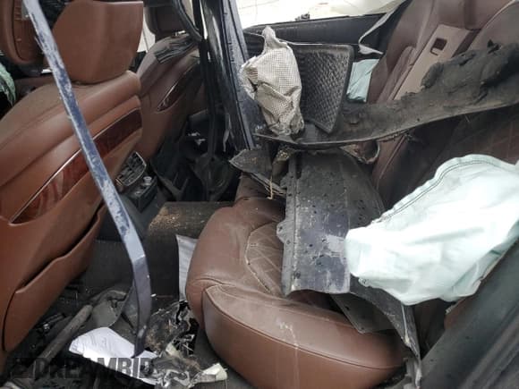 ✅ 2014 Audi A8 3.0T • VIN: WAURGAFD2EN002276 • Лот: 87902025. Опубликован ранее на Copart с пробегом Не указан. Бесплатный доступ к архиву аукционных продаж из США и подробный отчёт об истории автомобиля на DreamBid. Изображение 10.