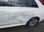 ✅ 2016 Mercedes-Benz E 350 Luxury • VIN: WDDHF8JB6GB254090 • Lot: 42481725. Wystawiony na IAAI z przebiegiem 104 359 mil. Bezpłatny archiwum sprzedaży aukcyjnych z USA i szczegółowy raport historii pojazdu na DreamBid. Zdjęcie 6.