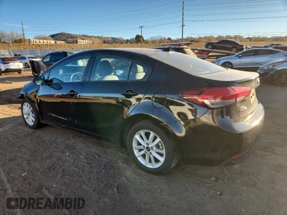✅ 2017 Kia Forte LX • VIN: 3KPFL4A72HE007085 • Лот: 92196725. Опубликован ранее на Copart с пробегом 76 709 миль. Бесплатный доступ к архиву аукционных продаж из США и подробный отчёт об истории автомобиля на DreamBid. Изображение 2.