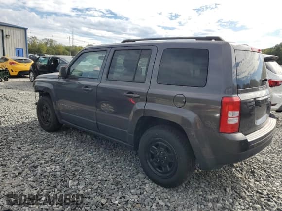 ✅ 2017 Jeep Patriot Sport • VIN: 1C4NJPBB0HD136238 • Lot: 81222095. Listed on Copart with 119,397 mi. Free auction sales archive from the USA and detailed vehicle history report at DreamBid. Image 2.