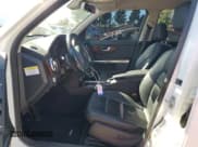 ✅ 2013 Mercedes-Benz GLK 350 • VIN: WDCGG8JB4DG028528 • Lot: 90092745. Listed on Copart with 136,622 mi. Free auction sales archive from the USA and detailed vehicle history report at DreamBid. Image 7.