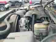 2002 Chevrolet Silverado 1500 с VIN 1GCEC19T92E213938, выставлен на аукционе IAAI как лот 41751336 с пробегом 221 866 миль миль и . История ставок и продаж доступна на DreamBid. Изображение 12.