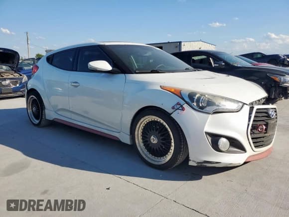 ✅ 2013 Hyundai Veloster Turbo • VIN: KMHTC6AE7DU082532 • Lot: 85542155. Wystawiony na Copart z przebiegiem 167 566 mil. Bezpłatny archiwum sprzedaży aukcyjnych z USA i szczegółowy raport historii pojazdu na DreamBid. Zdjęcie 4.