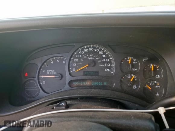 ✅ 2005 GMC Yukon SLE • VIN: 1GKEC13T55R159354 • Lot: 52994525. Wystawiony na Copart z przebiegiem 180 930 mil. Bezpłatny archiwum sprzedaży aukcyjnych z USA i szczegółowy raport historii pojazdu na DreamBid. Zdjęcie 9.