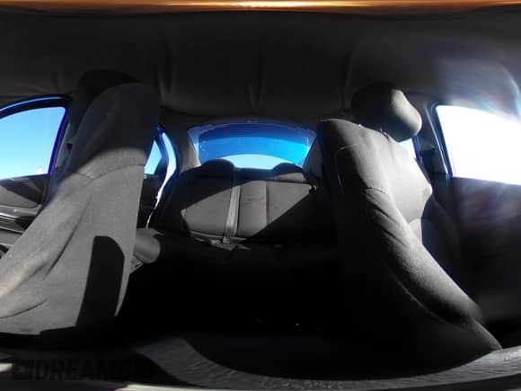 2005 Dodge Neon SXT z VIN 1B3ES56C65D211428, wystawiony jako IAAI lot #42163418 z przebiegiem 153 589 mil mil oraz . Historia ofert i sprzedaży dostępna na DreamBid. Obrazek 18.